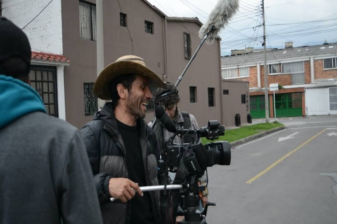CEO alto voltaje films filmando el embajador del cuidado