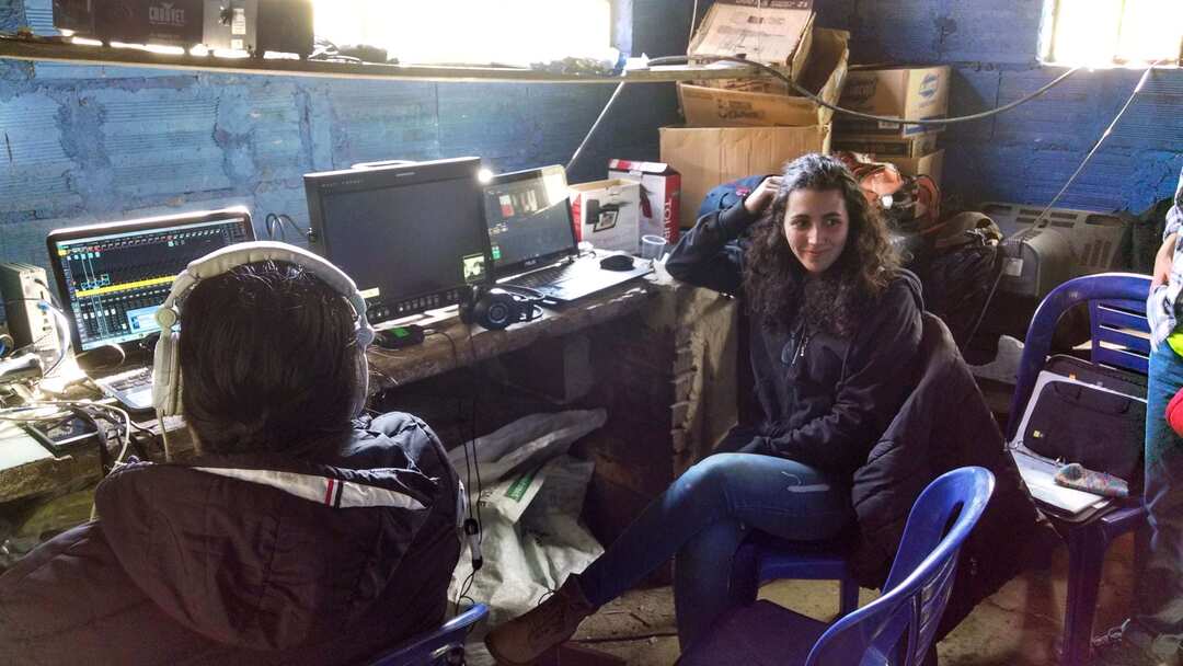 Equipo de trabajo en edición pelicula lluvia